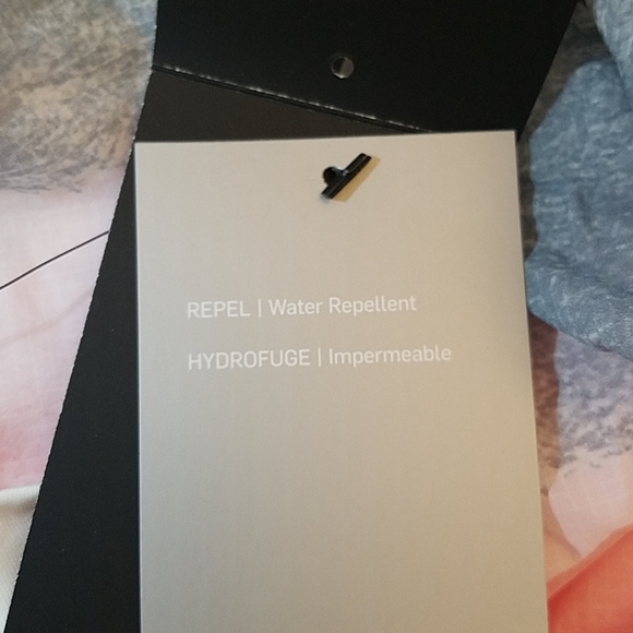 Nike water repellent top - Picture 6 of 6